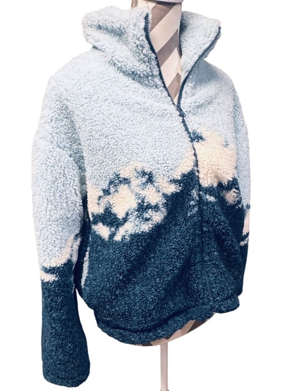 Thread & Supply Zippered Cozy Jacket Sherpa Blue Mountain Combo S Polyester New